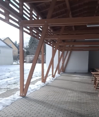Ponyvát a piacra
